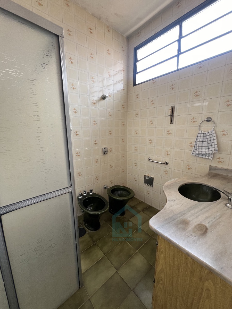 Imagens do imóveis Casa (Padrão), com 3 quartos e 2 banheiros à Venda, 325 m² em Vargem Grande do Sul/SP