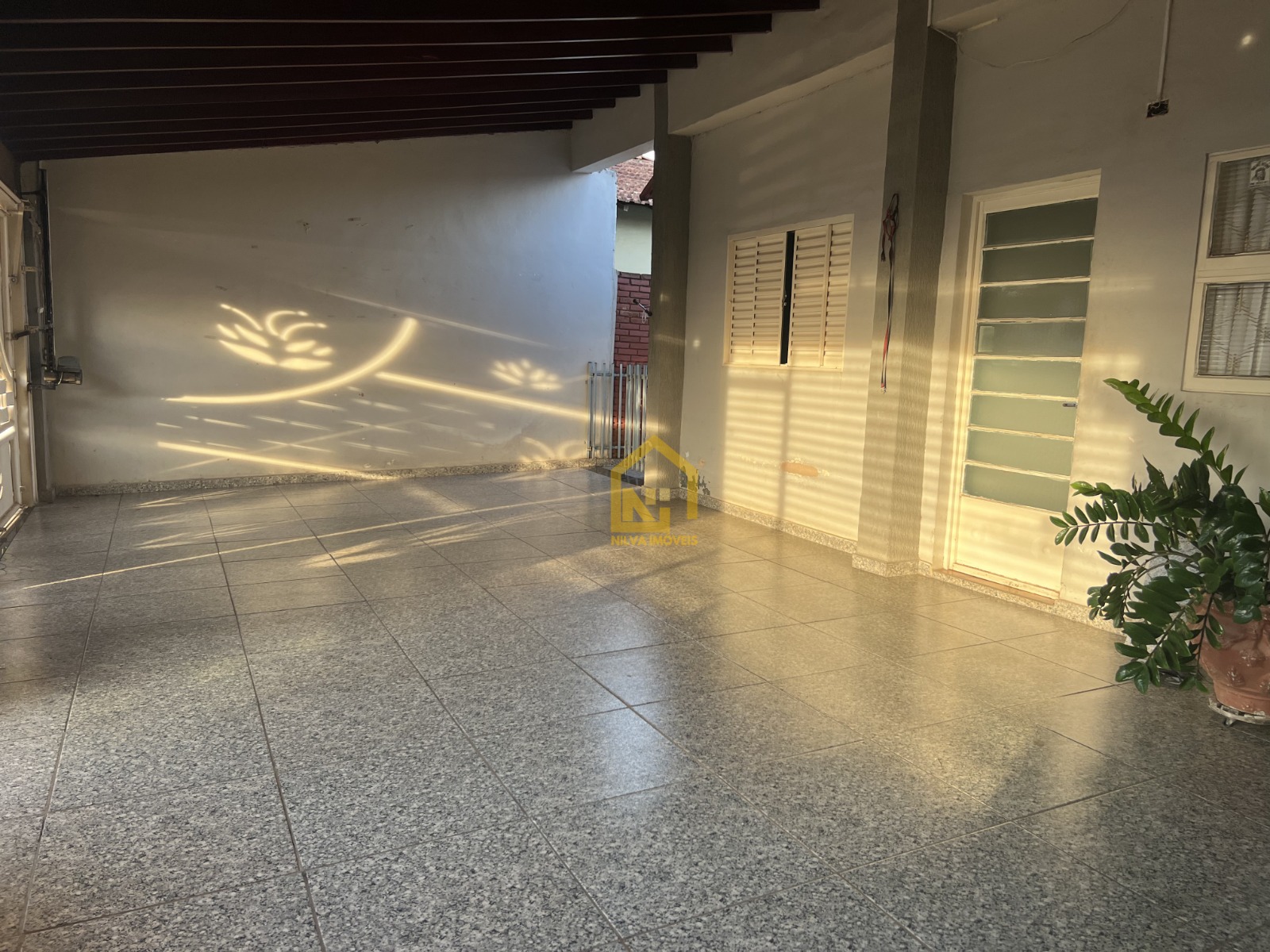 Imagens do imóveis Casa (Padrão), com 3 quartos e 2 banheiros à Venda, 195 m² em Vargem Grande do Sul/SP
