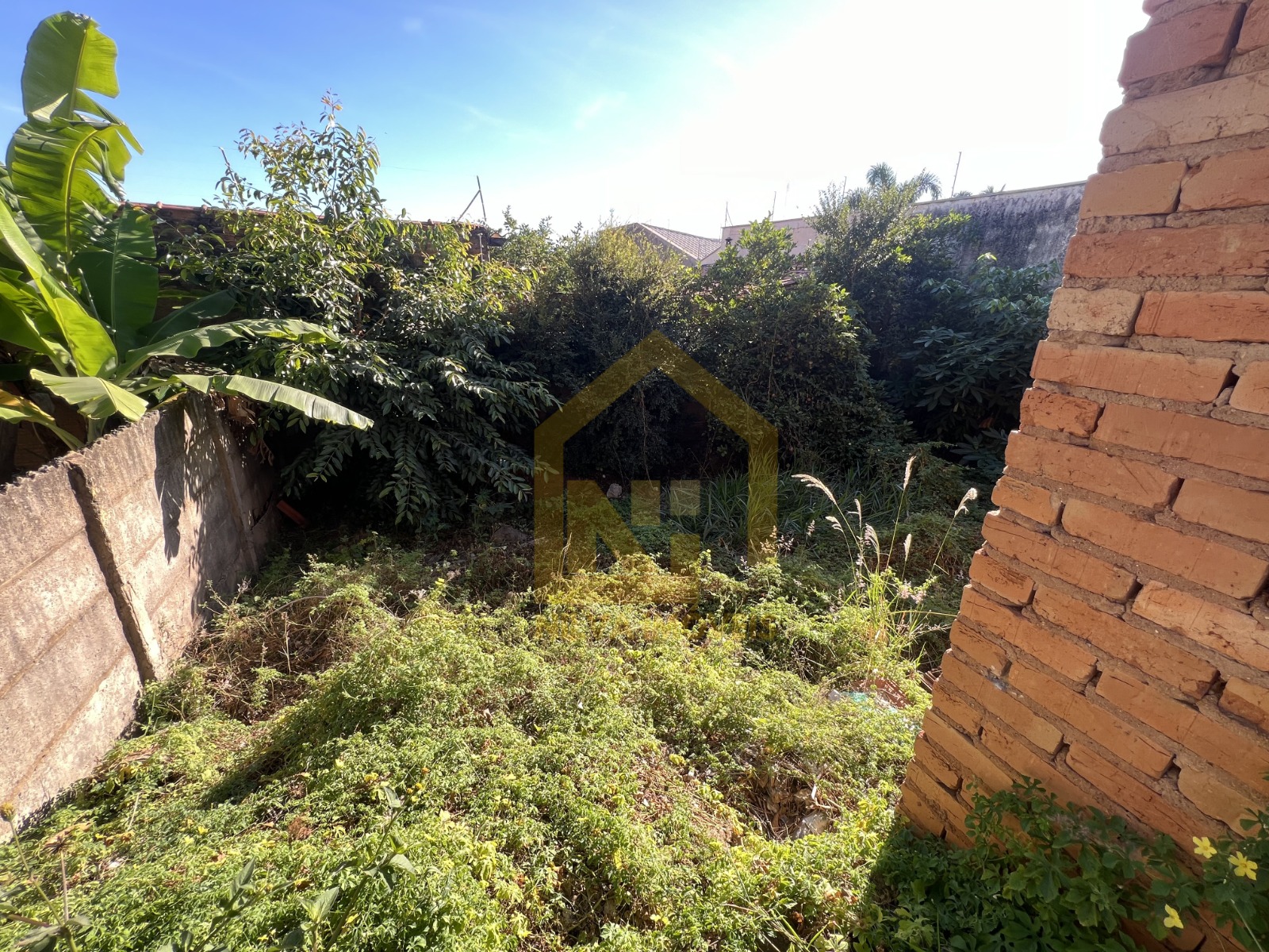 Imagens do imóveis Casa (Padrão), com 2 quartos e 2 banheiros à Venda, 231 m² em Vargem Grande do Sul/SP