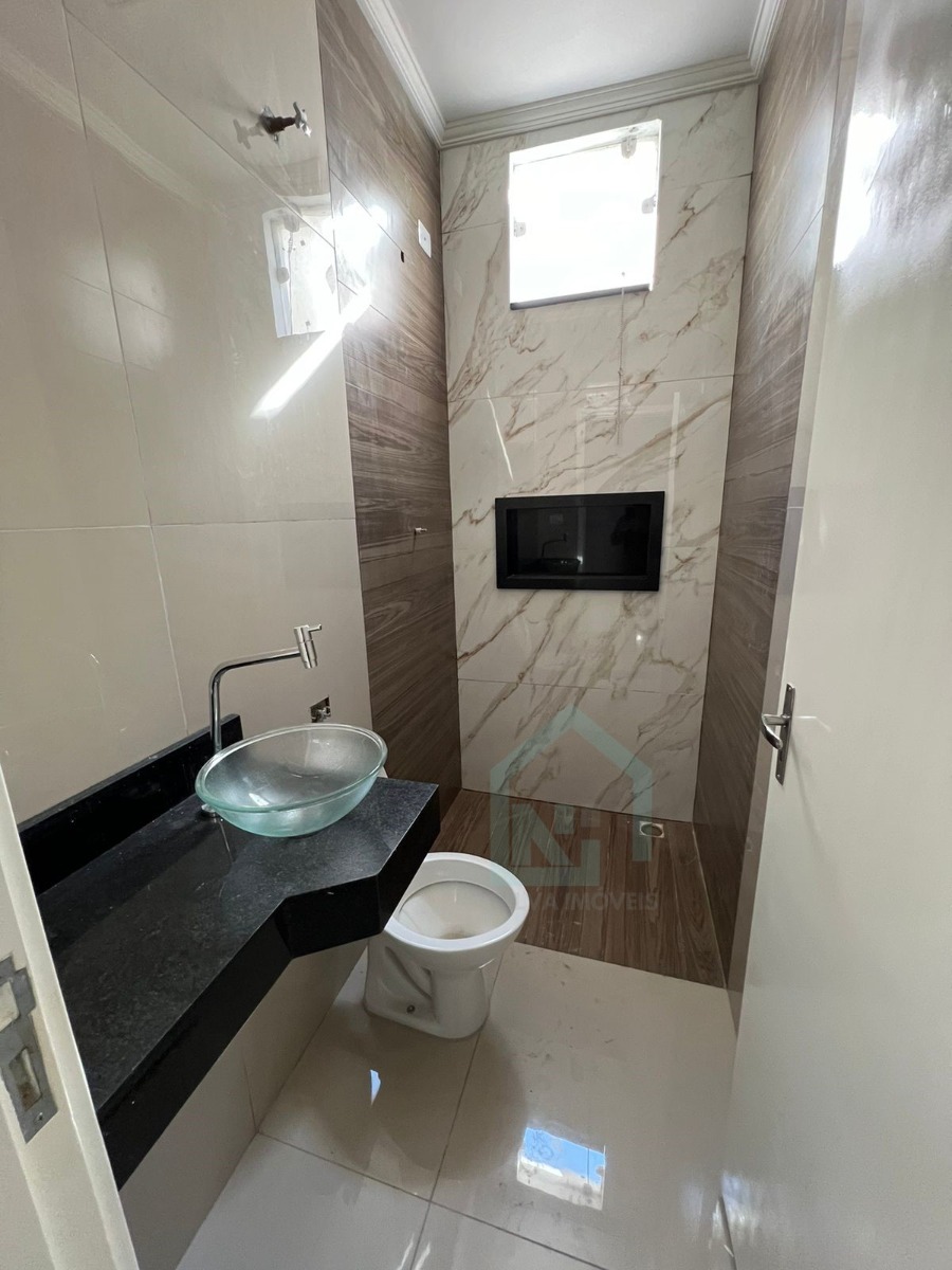 Imagens do imóveis Casa (Padrão), com 2 quartos e 3 banheiros à Venda, 160 m² em Vargem Grande do Sul/SP