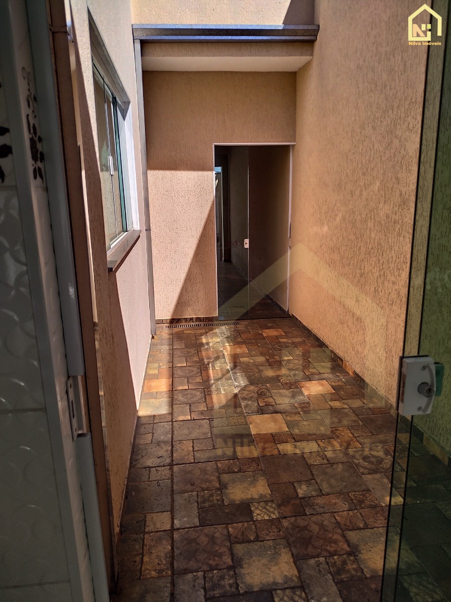 Imagens do imóveis Casa (Padrão), com 3 quartos e 4 banheiros à Venda, 180 m² em Vargem Grande do Sul/SP