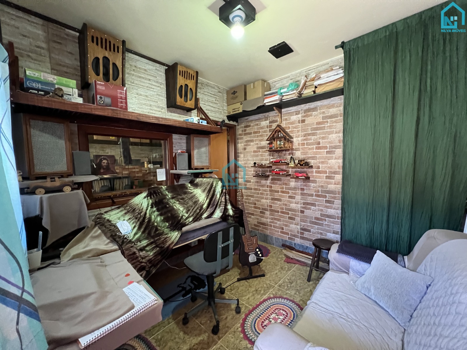Imagens do imóveis Casa (Padrão), com 3 quartos e 2 banheiros à Venda, 250 m² em Vargem Grande do Sul/SP