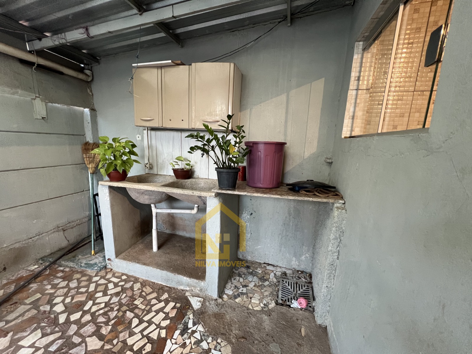 Imagens do imóveis Casa (Padrão), com 3 quartos e 2 banheiros à Venda, 195 m² em Vargem Grande do Sul/SP