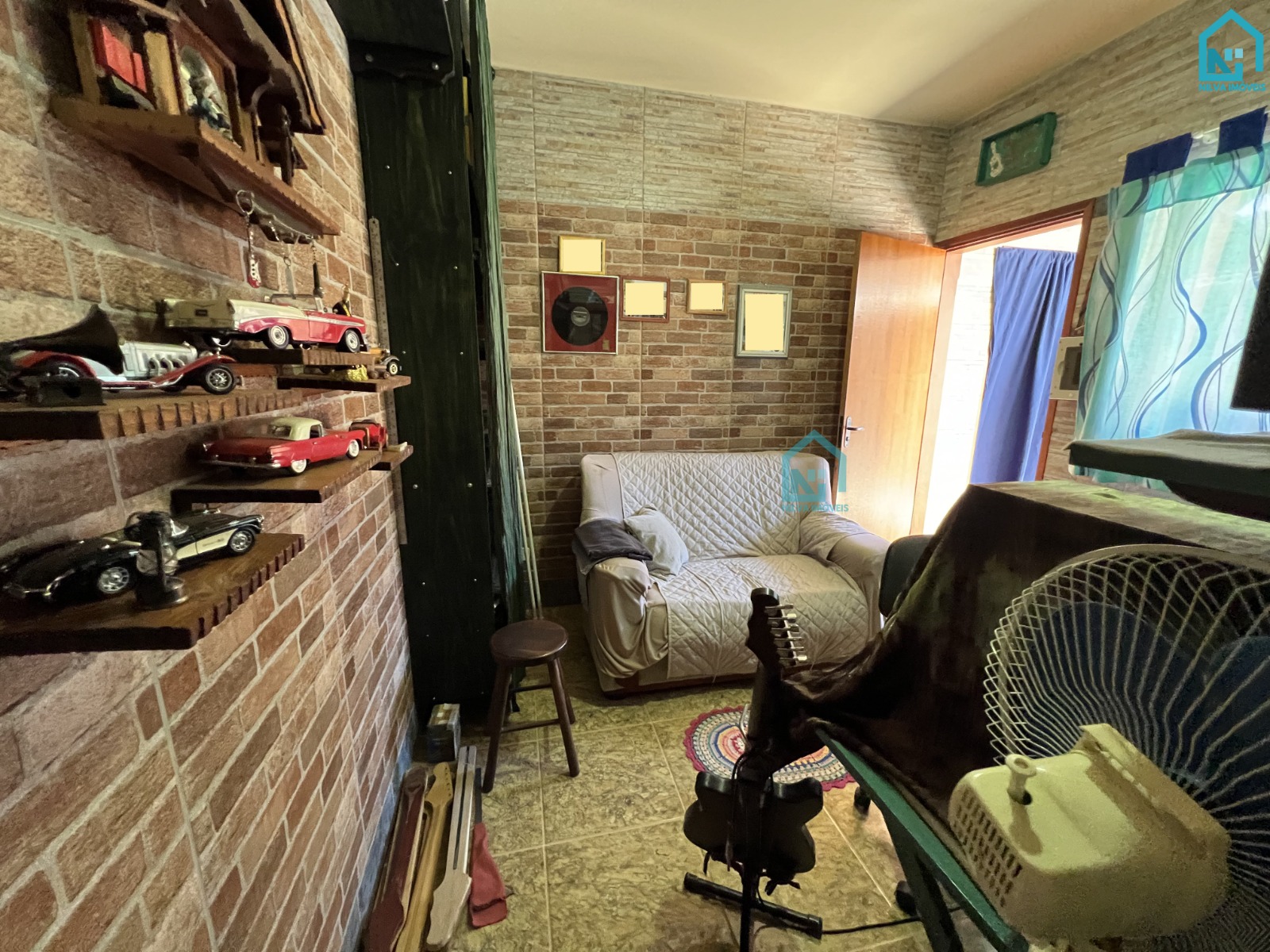 Imagens do imóveis Casa (Padrão), com 3 quartos e 2 banheiros à Venda, 250 m² em Vargem Grande do Sul/SP