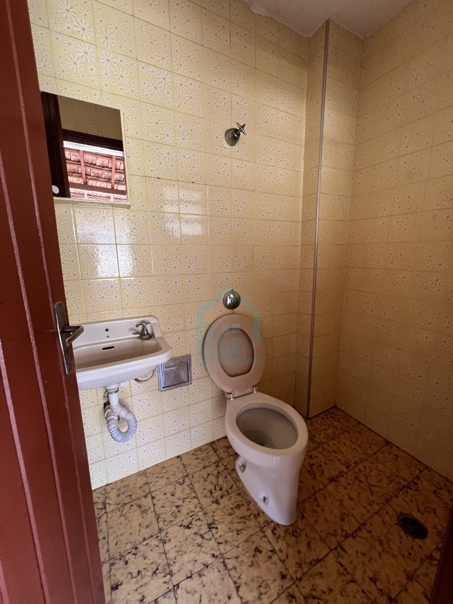 Imagens do imóveis Casa (Padrão), com 3 quartos e 2 banheiros à Venda, 325 m² em Vargem Grande do Sul/SP