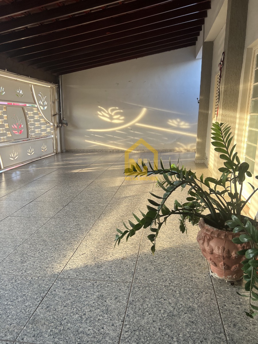 Imagens do imóveis Casa (Padrão), com 3 quartos e 2 banheiros à Venda, 195 m² em Vargem Grande do Sul/SP