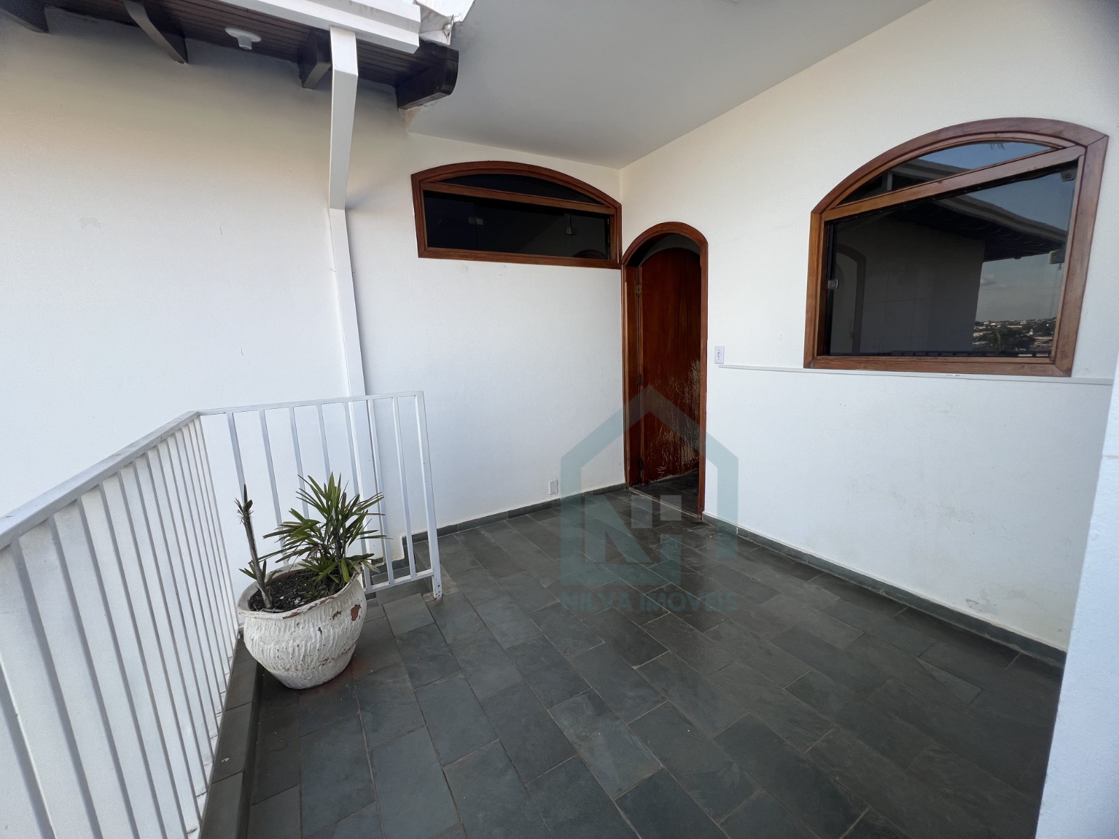 Imagens do imóveis Casa (Padrão), com 2 quartos e 2 banheiros à Venda, 360 m² em Vargem Grande do Sul/SP