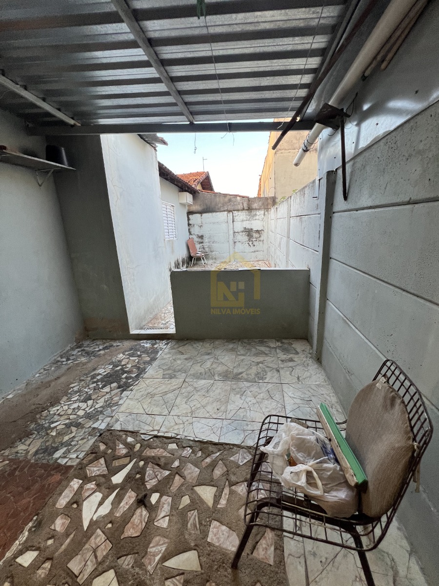 Imagens do imóveis Casa (Padrão), com 3 quartos e 2 banheiros à Venda, 195 m² em Vargem Grande do Sul/SP