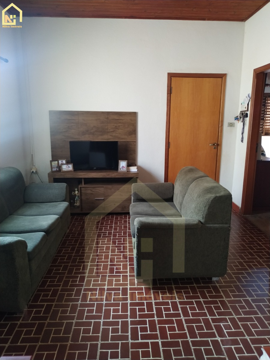 Imagens do imóveis Casa (Padrão), com 2 quartos e 2 banheiros à Venda, 200 m² em Vargem Grande do Sul/SP