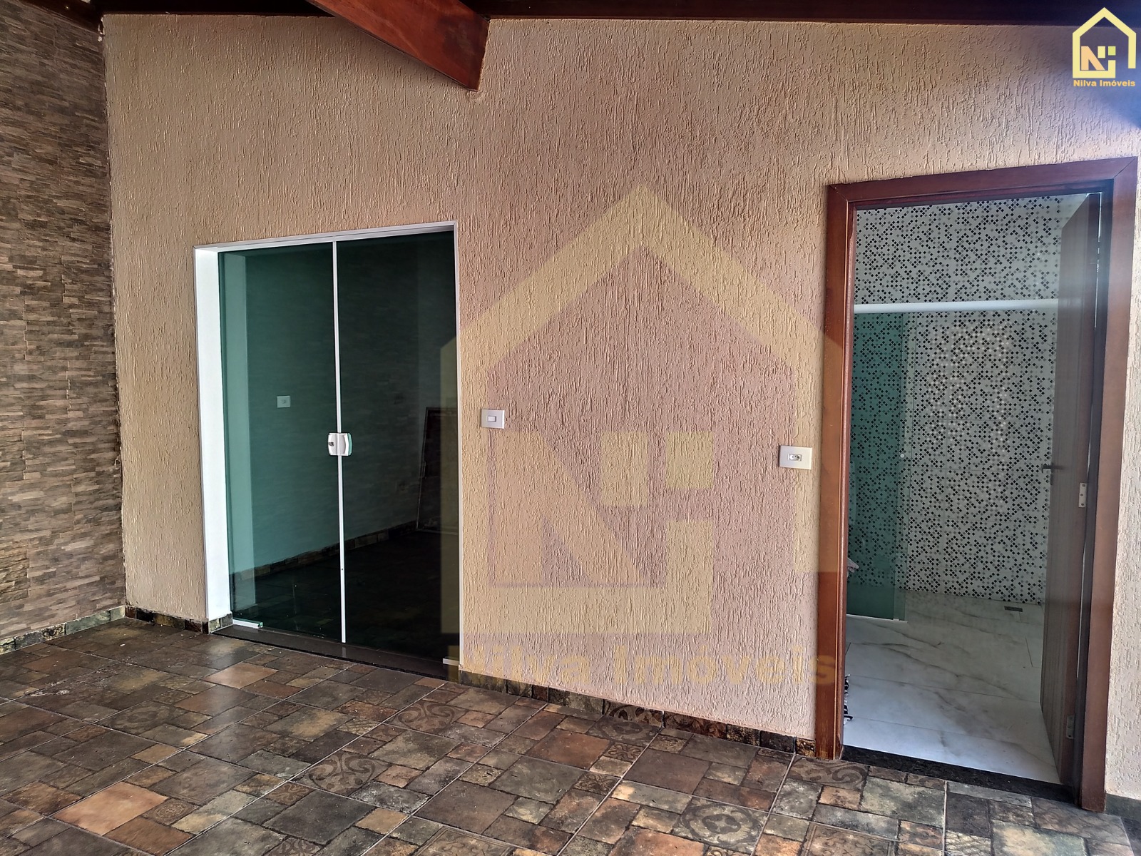 Imagens do imóveis Casa (Padrão), com 3 quartos e 4 banheiros à Venda, 180 m² em Vargem Grande do Sul/SP