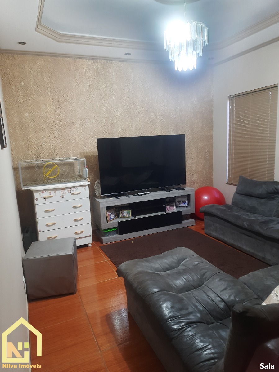 Imagens do imóveis Casa (Padrão), com 3 quartos e 3 banheiros à Venda, 190 m² em Vargem Grande do Sul/SP