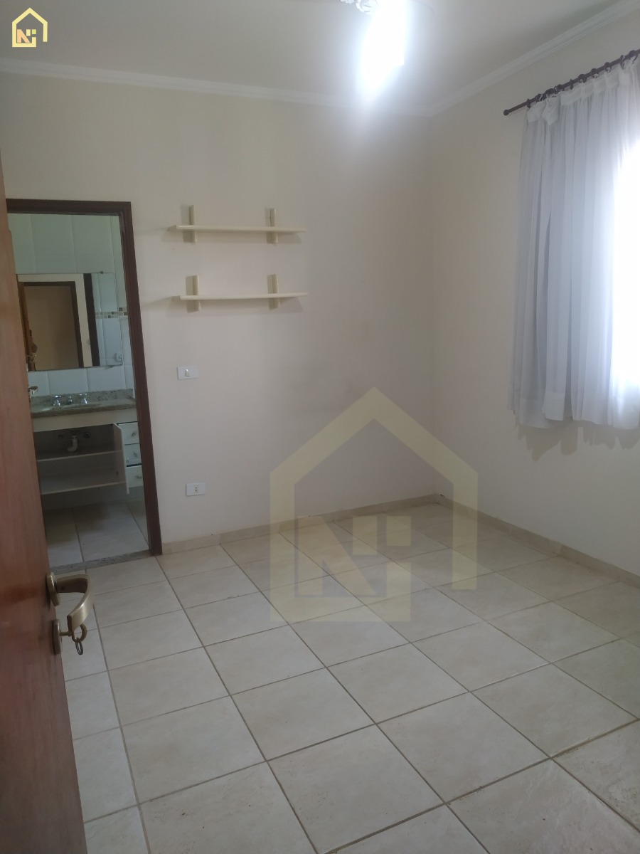 Imagens do imóveis Casa (Padrão), com 3 quartos e 3 banheiros à Venda, 716 m² em Vargem Grande do Sul/SP