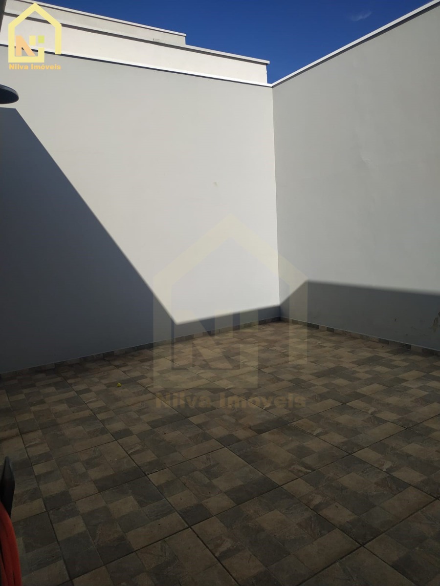 Imagens do imóveis Casa (Padrão), com 2 quartos e 3 banheiros à Venda, 250 m² em Vargem Grande do Sul/SP