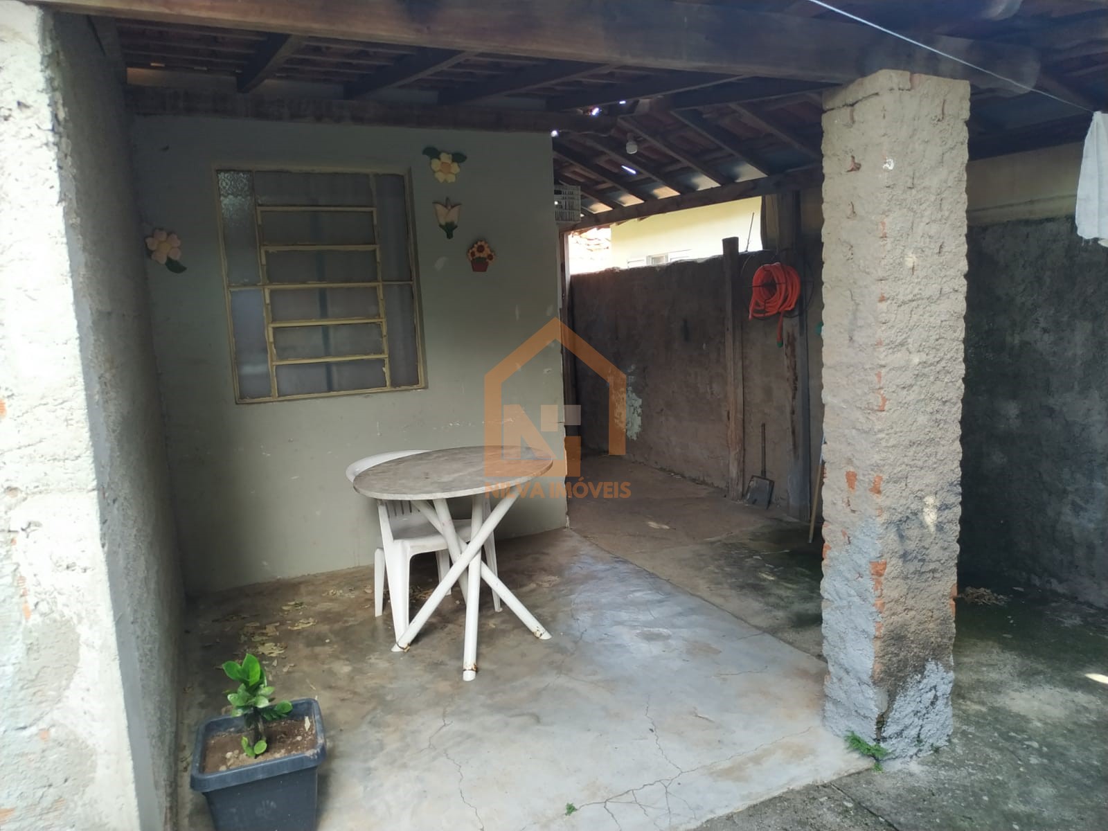 Imagens do imóveis Casa (Padrão), com 4 quartos e 2 banheiros à Venda, 200 m² em Vargem Grande do Sul/SP