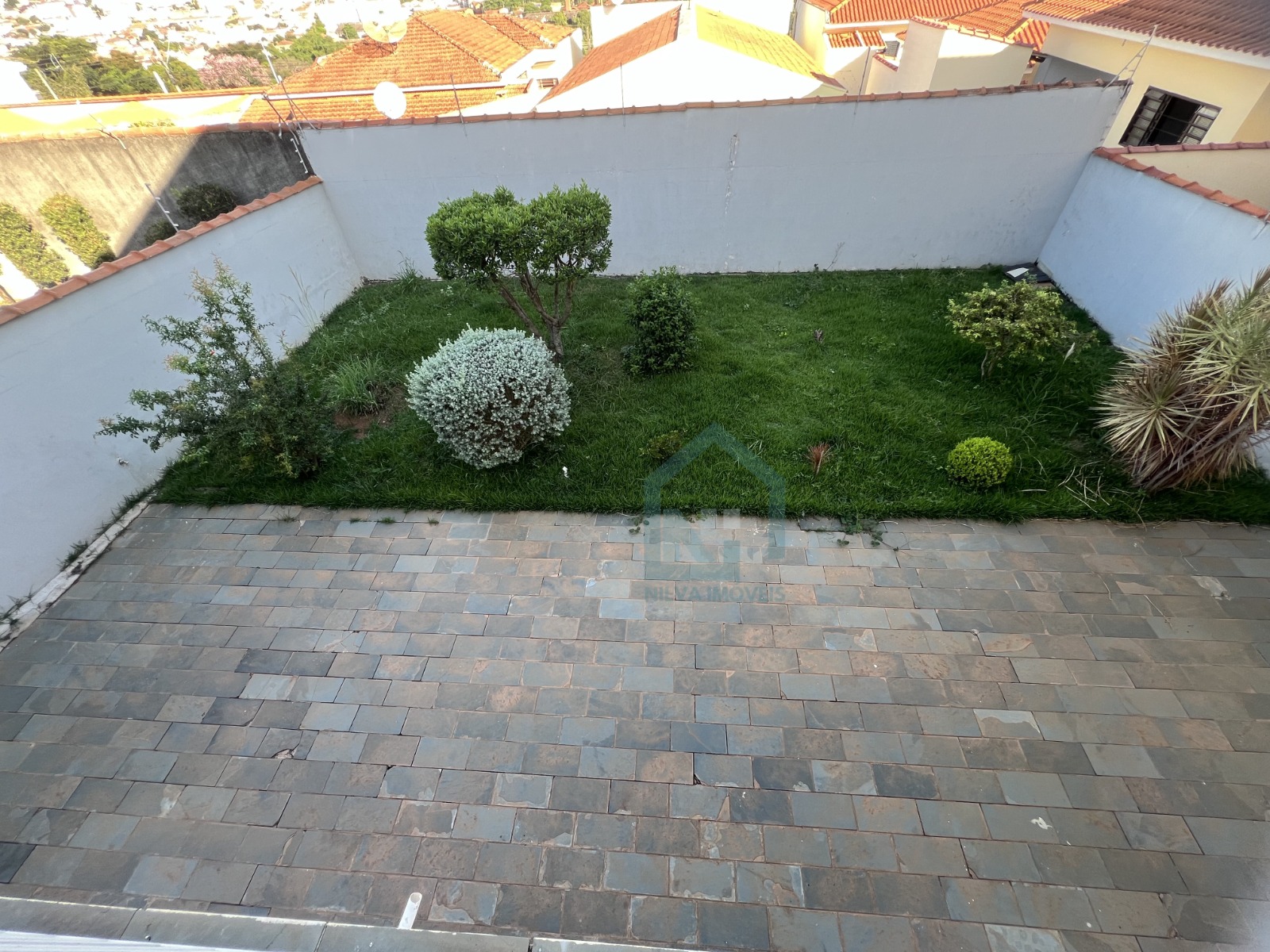 Imagens do imóveis Casa (Padrão), com 2 quartos e 2 banheiros à Venda, 360 m² em Vargem Grande do Sul/SP