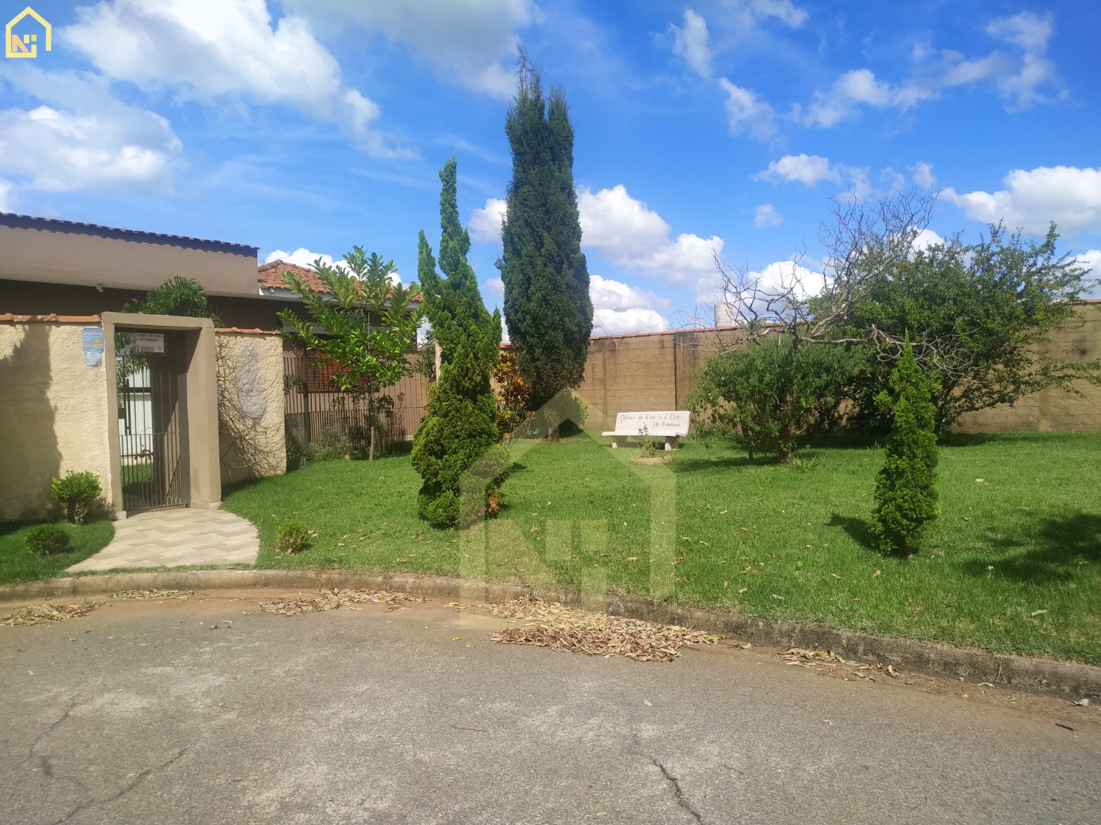 Imagens do imóveis Casa (Padrão), com 3 quartos e 3 banheiros à Venda, 716 m² em Vargem Grande do Sul/SP