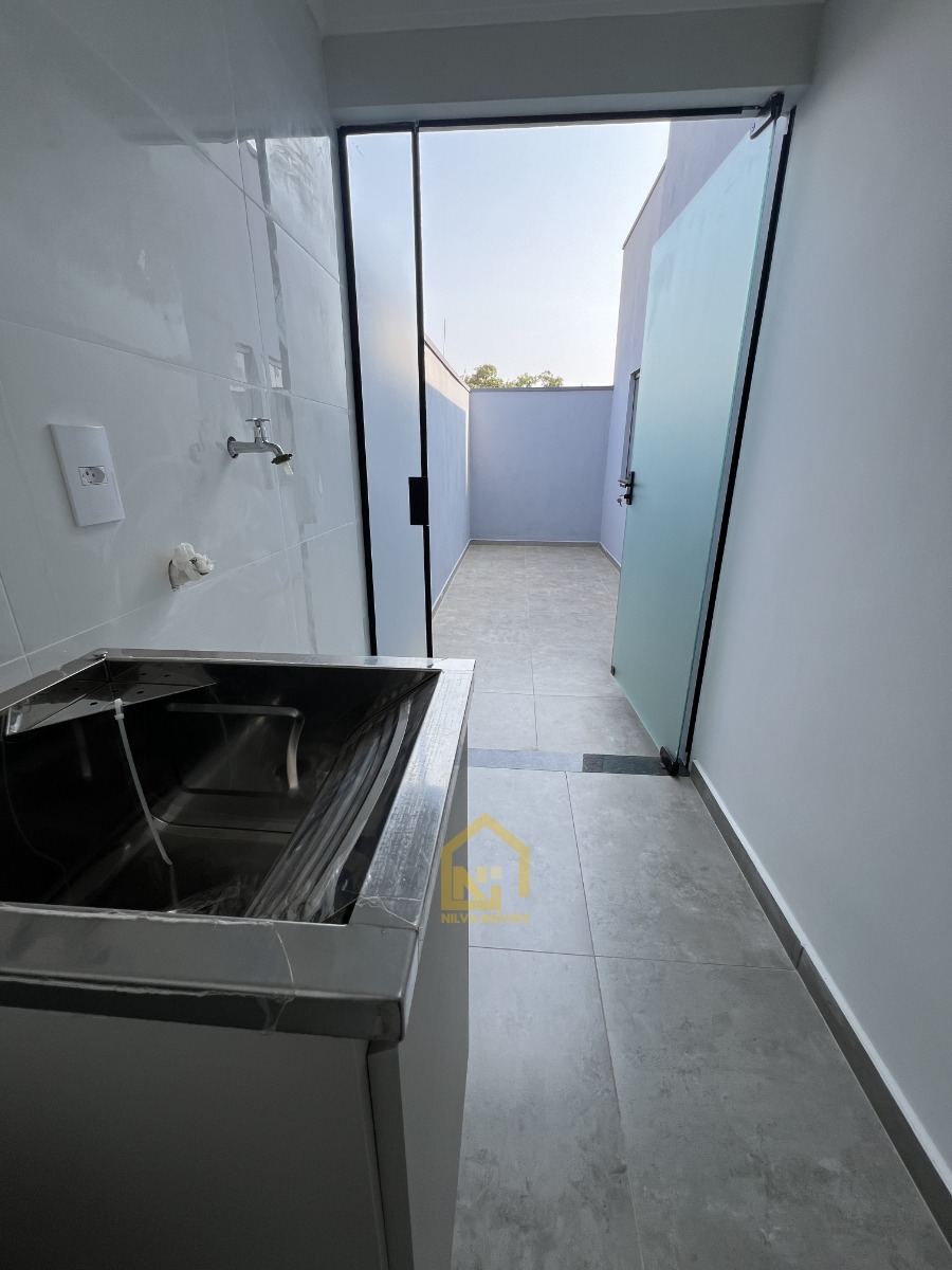 Imagens do imóveis Casa (Padrão), com 2 quartos e 3 banheiros à Venda, 160 m² em Vargem Grande do Sul/SP