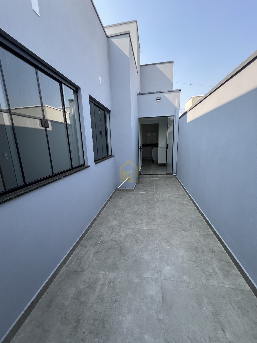 Imagens do imóveis Casa (Padrão), com 2 quartos e 3 banheiros à Venda, 160 m² em Vargem Grande do Sul/SP