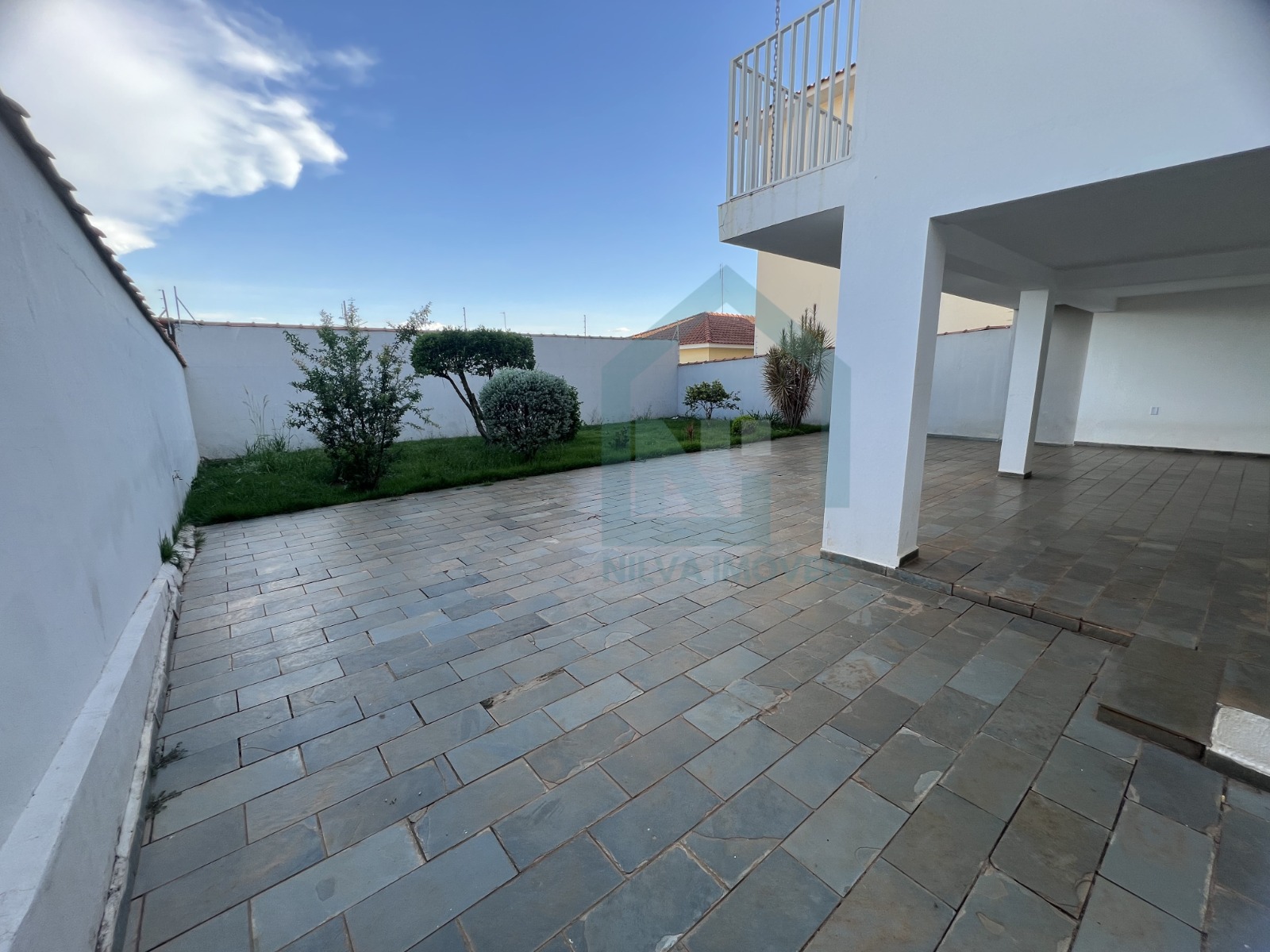 Imagens do imóveis Casa (Padrão), com 2 quartos e 2 banheiros à Venda, 360 m² em Vargem Grande do Sul/SP