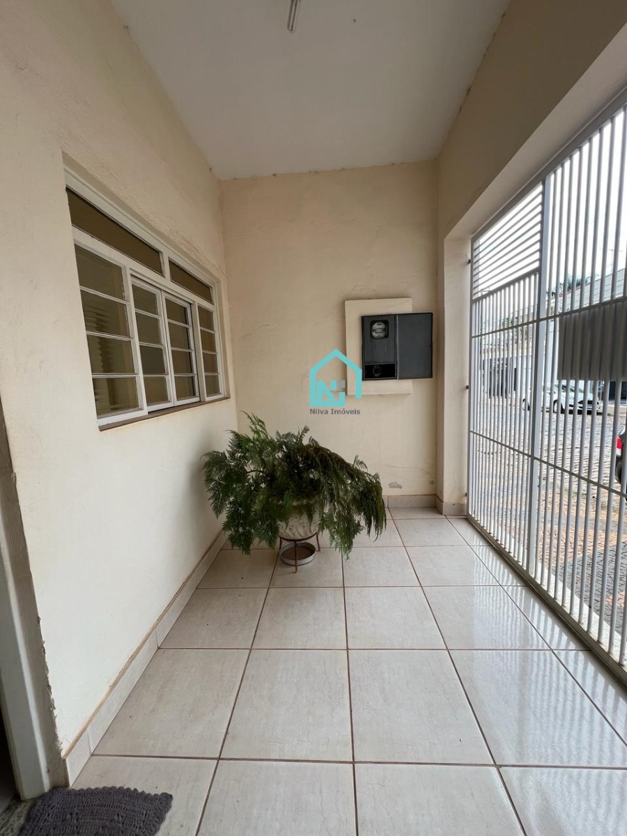 Imagens do imóveis Casa (Padrão), com 2 quartos e 2 banheiros à Venda, 172 m² em Vargem Grande do Sul/SP