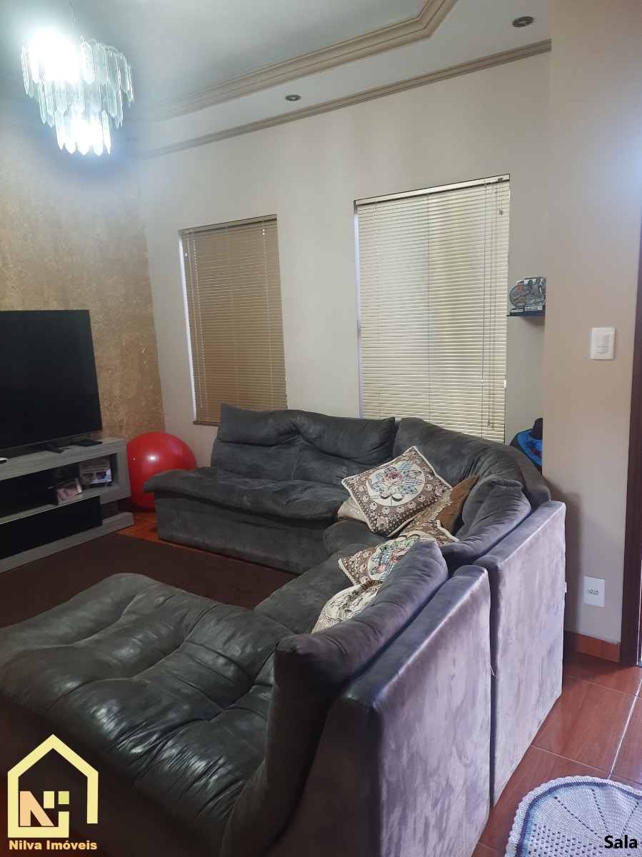 Imagens do imóveis Casa (Padrão), com 3 quartos e 3 banheiros à Venda, 190 m² em Vargem Grande do Sul/SP