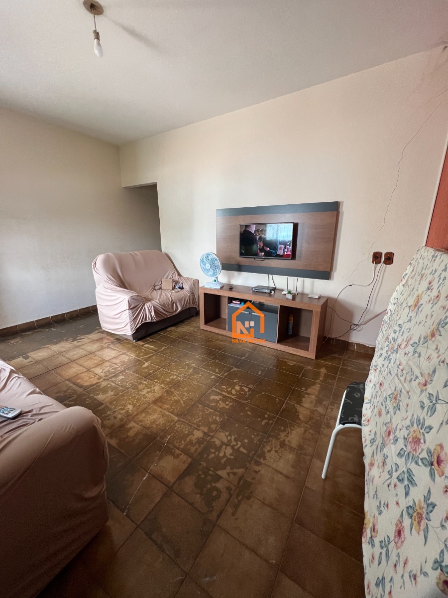 Imagens do imóveis Casa (Padrão), com 3 quartos e 2 banheiros à Venda, 259 m² em Vargem Grande do Sul/SP