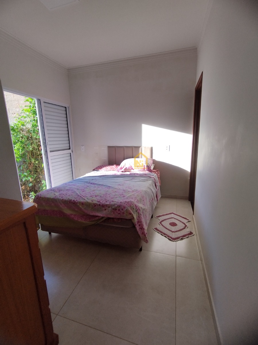 Imagens do imóveis Casa (Padrão), com 1 quartos e 2 banheiros à Venda, 169 m² em Vargem Grande do Sul/SP