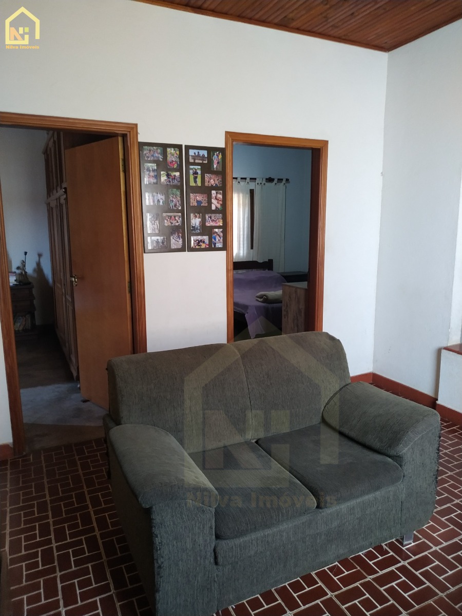 Imagens do imóveis Casa (Padrão), com 2 quartos e 2 banheiros à Venda, 200 m² em Vargem Grande do Sul/SP