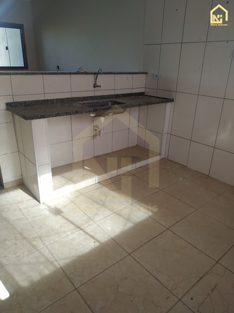 Imagens do imóveis Casa (Padrão), com 2 quartos e 2 banheiros à Venda, 16 m² em Vargem Grande do Sul/SP