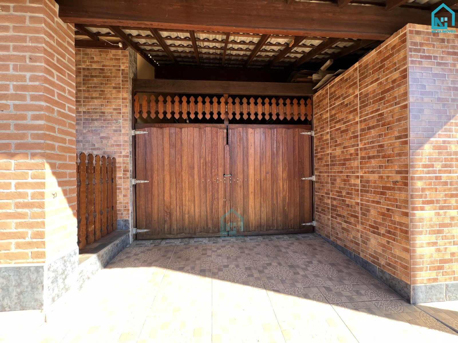Imagens do imóveis Casa (Padrão), com 3 quartos e 2 banheiros à Venda, 250 m² em Vargem Grande do Sul/SP