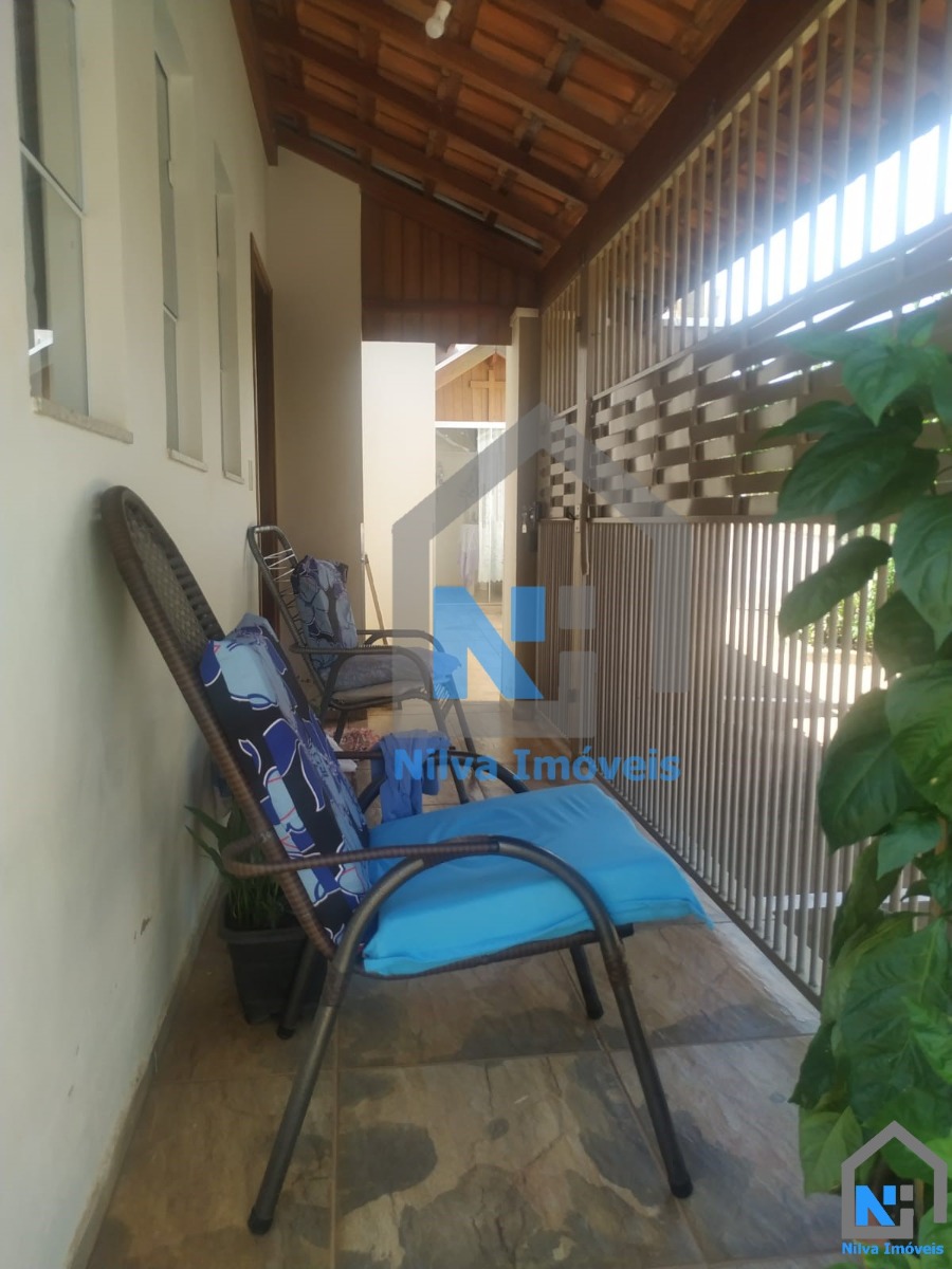 Imagens do imóveis Casa (Padrão), com 2 quartos e 1 banheiros à Venda, 180 m² em Vargem Grande do Sul/SP