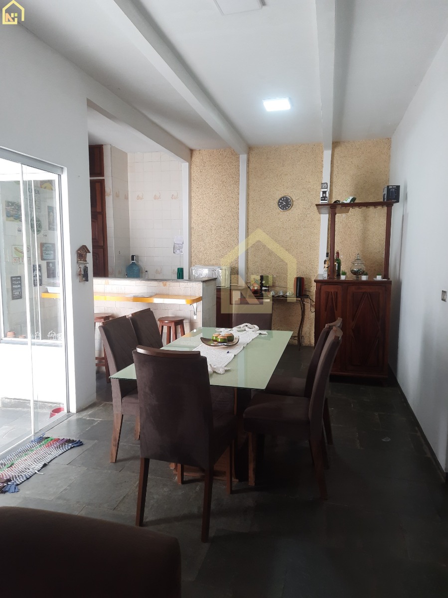 Imagens do imóveis Casa (Padrão), com 2 quartos e 2 banheiros à Venda, 140 m² em Vargem Grande do Sul/SP
