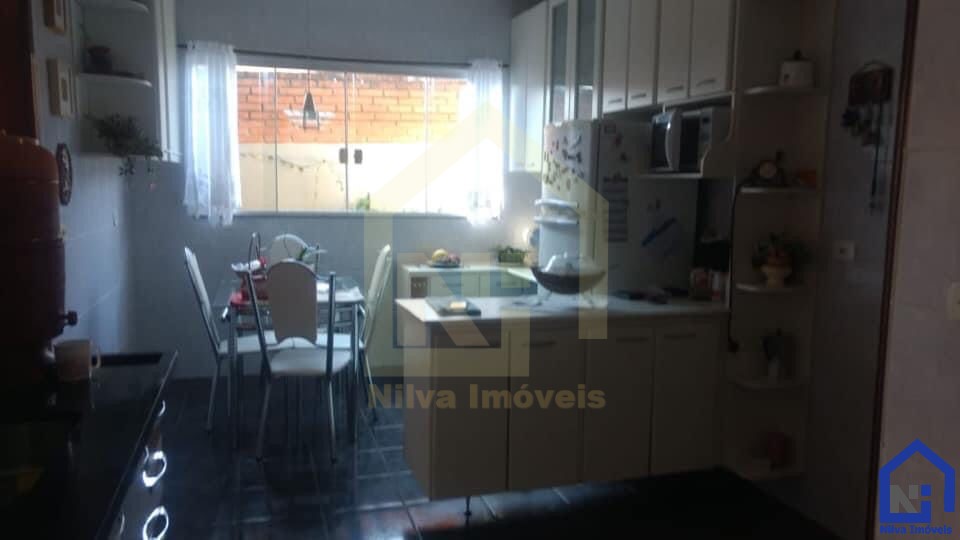 Imagens do imóveis Casa (Padrão), com 3 quartos e 3 banheiros à Venda, 500 m² em Vargem Grande do Sul/SP