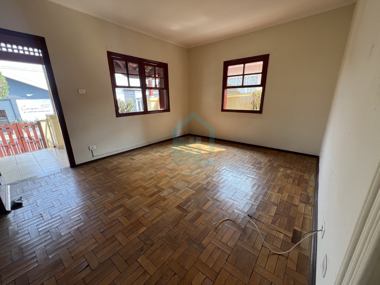 Imagens do imóveis Casa (Padrão), com 3 quartos e 2 banheiros à Venda, 325 m² em Vargem Grande do Sul/SP