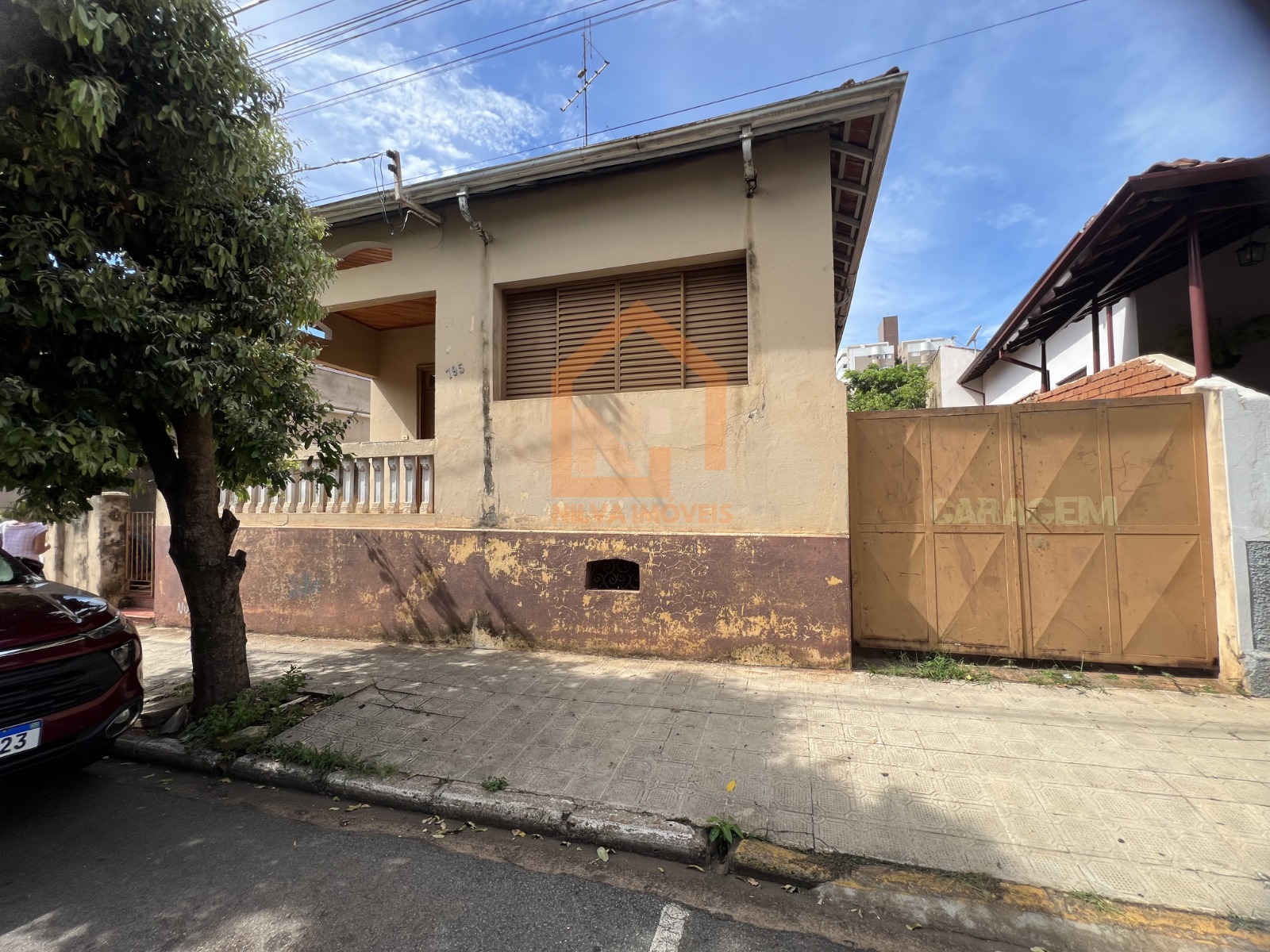 Imagens do imóveis Casa (Padrão), com 3 quartos e 1 banheiros à Venda, 402 m² em Vargem Grande do Sul/SP