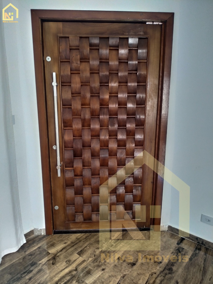 Imagens do imóveis Casa (Padrão), com 3 quartos e 4 banheiros à Venda, 180 m² em Vargem Grande do Sul/SP