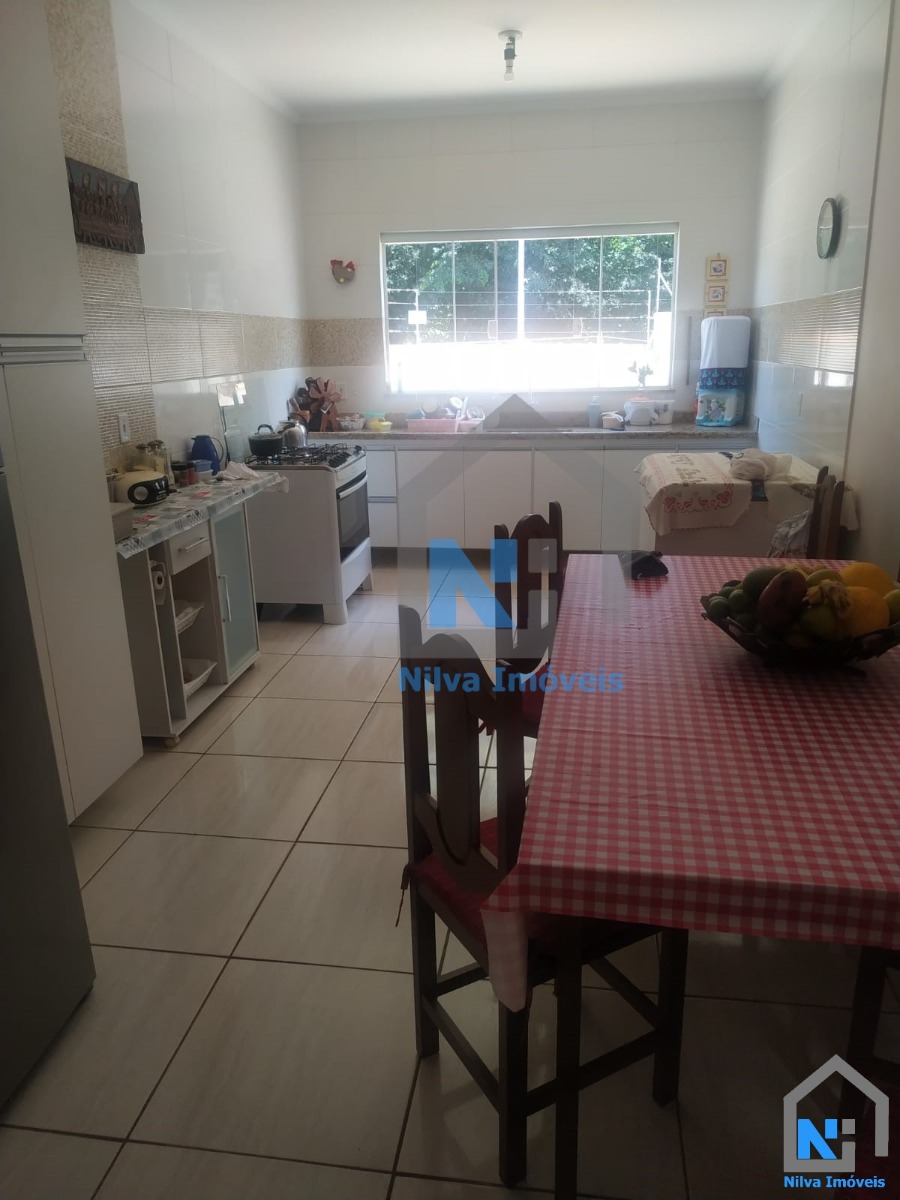 Imagens do imóveis Casa (Padrão), com 2 quartos e 1 banheiros à Venda, 180 m² em Vargem Grande do Sul/SP