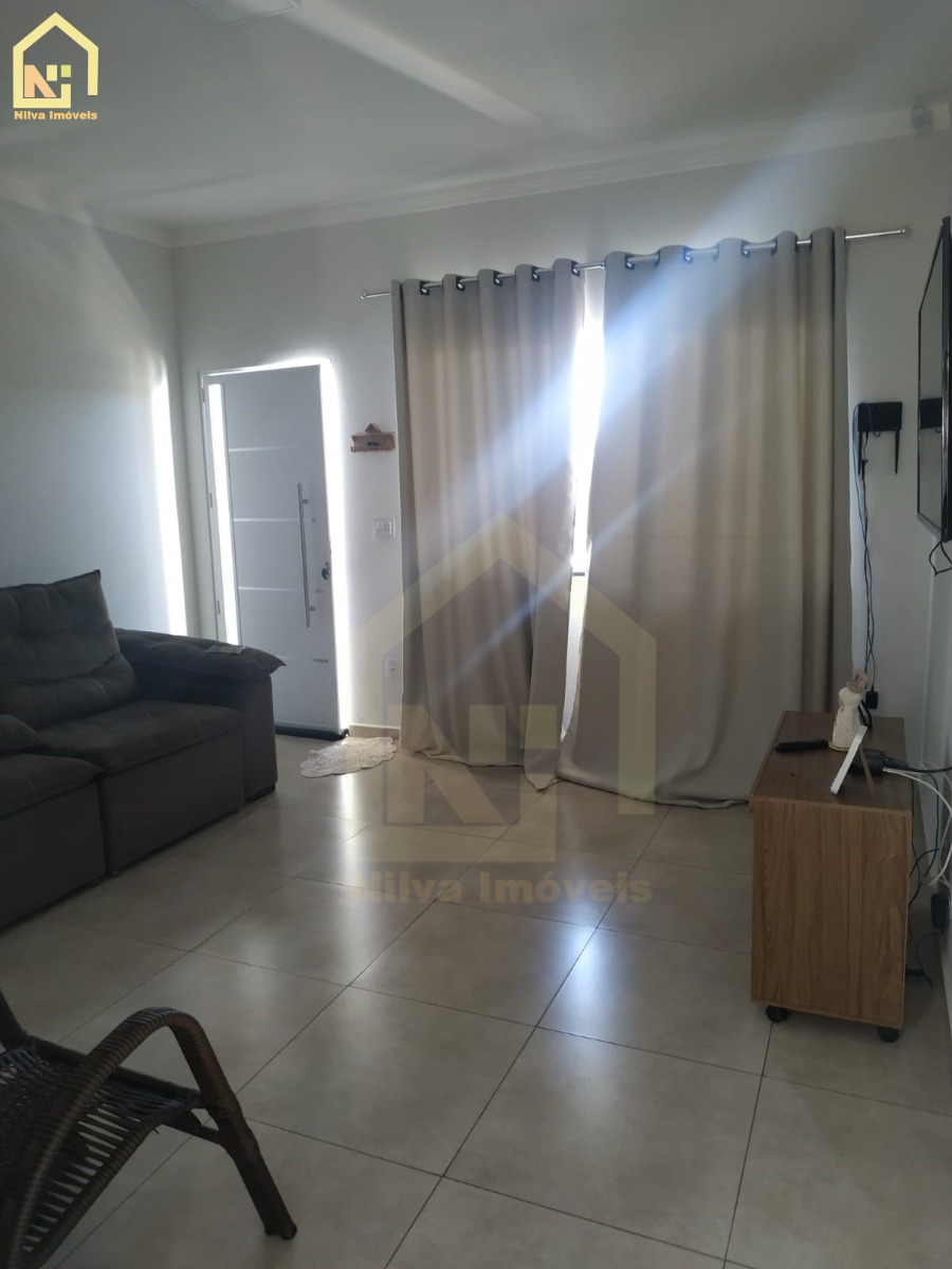 Imagens do imóveis Casa (Padrão), com 2 quartos e 3 banheiros à Venda, 250 m² em Vargem Grande do Sul/SP