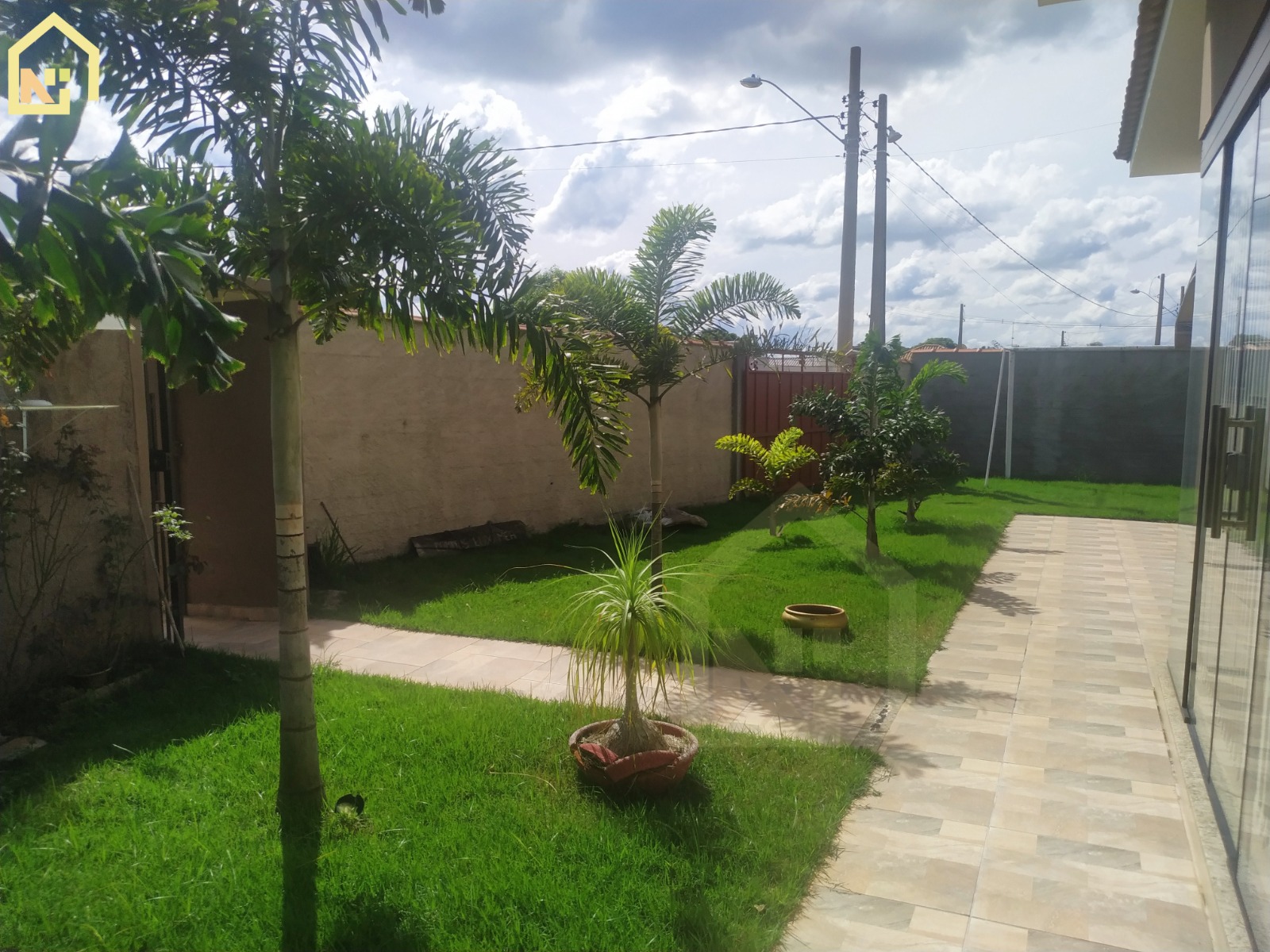 Imagens do imóveis Casa (Padrão), com 3 quartos e 3 banheiros à Venda, 716 m² em Vargem Grande do Sul/SP