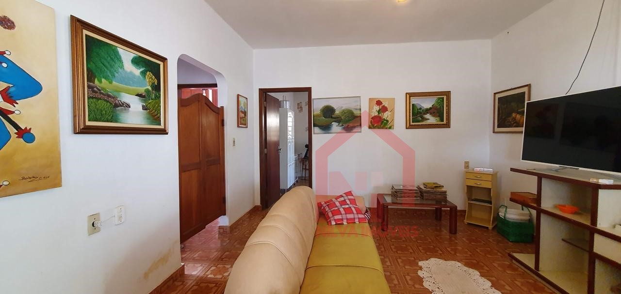 Imagens do imóveis Casa (Padrão), com 2 quartos e 2 banheiros à Venda, 298 m² em Casa Branca/SP