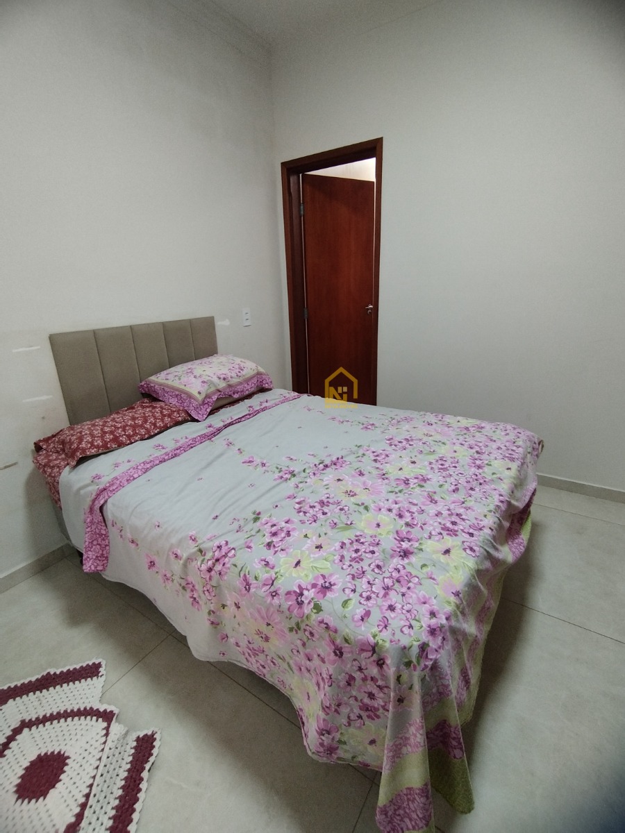 Imagens do imóveis Casa (Padrão), com 1 quartos e 2 banheiros à Venda, 169 m² em Vargem Grande do Sul/SP