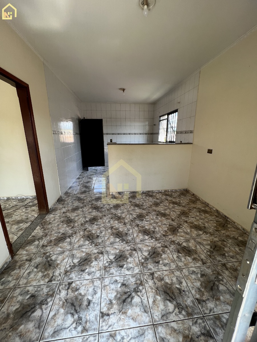 Imagens do imóveis Casa (Padrão), com 6 quartos e 2 banheiros à Venda, 190 m² em Vargem Grande do Sul/SP
