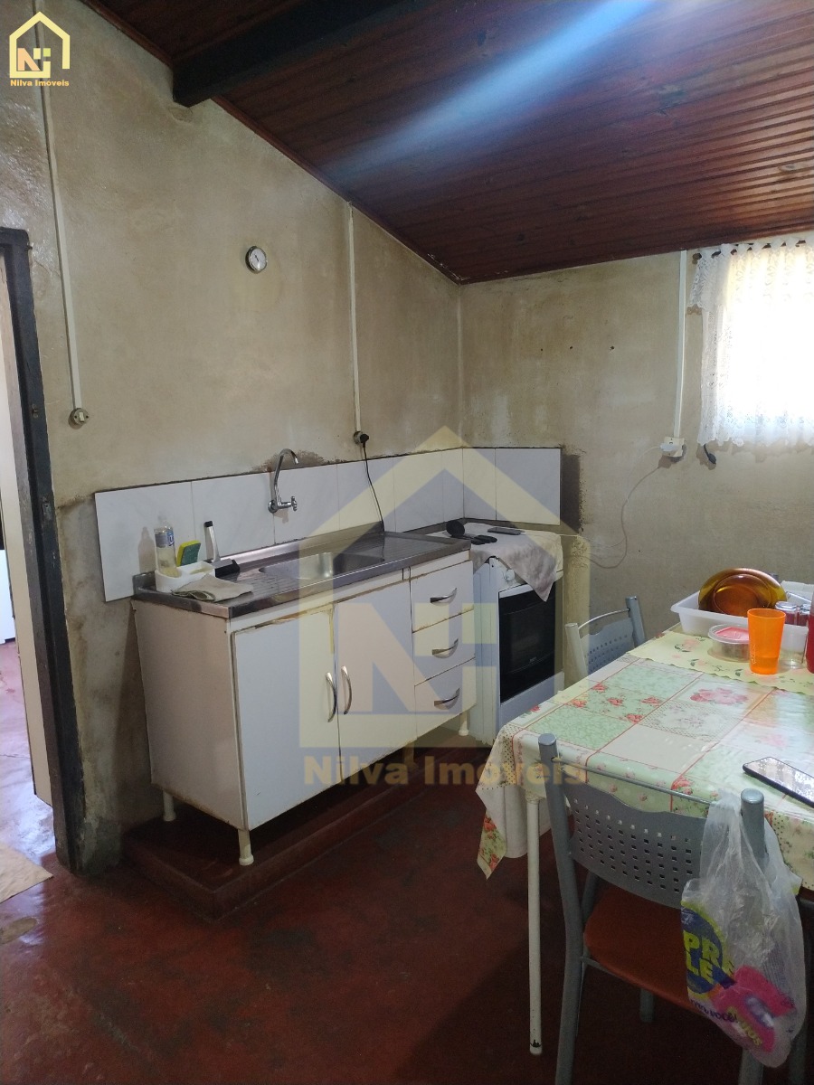 Imagens do imóveis Casa (Padrão), com 2 quartos e 2 banheiros à Venda, 200 m² em Vargem Grande do Sul/SP