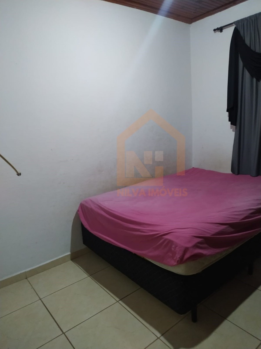 Imagens do imóveis Casa (Padrão), com 4 quartos e 2 banheiros à Venda, 200 m² em Vargem Grande do Sul/SP