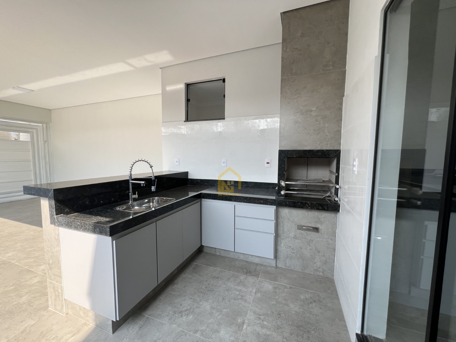 Imagens do imóveis Casa (Padrão), com 2 quartos e 3 banheiros à Venda, 160 m² em Vargem Grande do Sul/SP