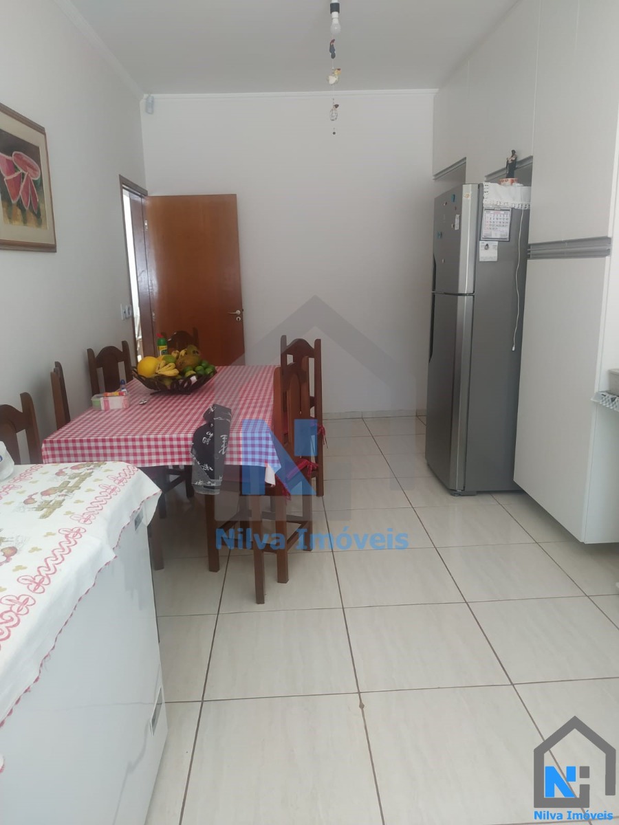 Imagens do imóveis Casa (Padrão), com 2 quartos e 1 banheiros à Venda, 180 m² em Vargem Grande do Sul/SP
