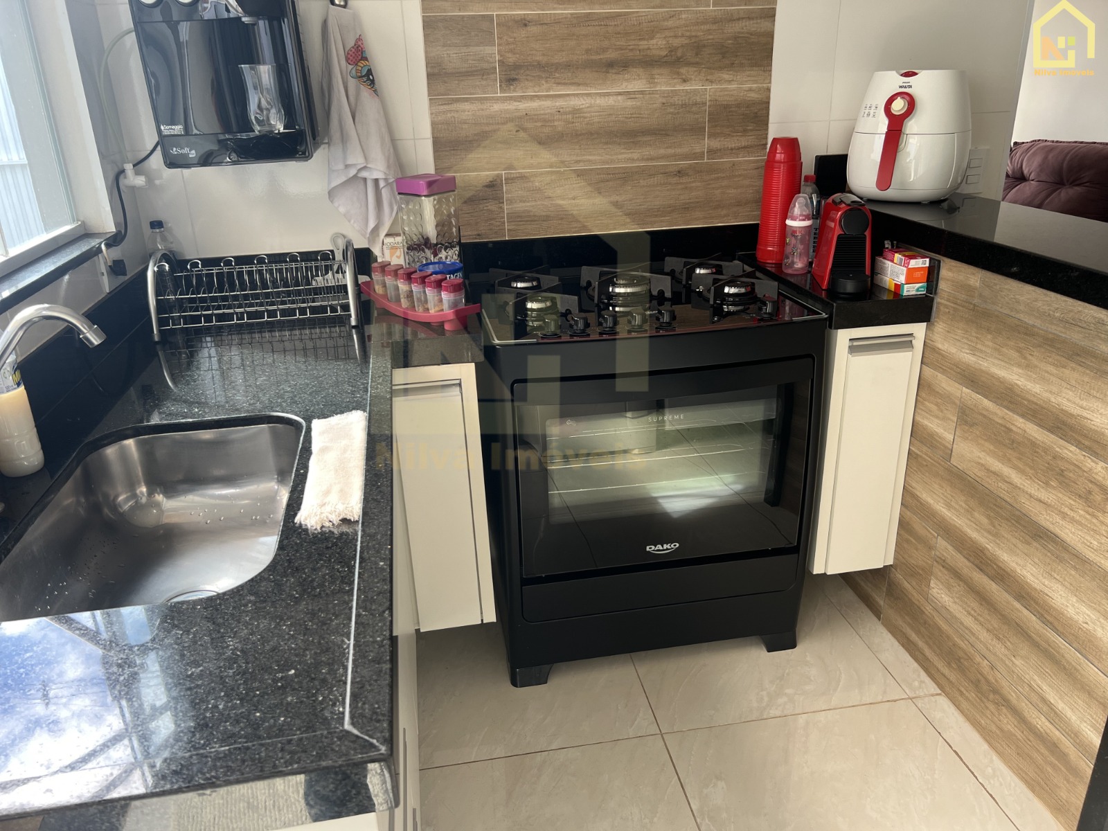 Imagens do imóveis Casa (Padrão), com 1 quartos e 2 banheiros à Venda, 160 m² em Vargem Grande do Sul/SP