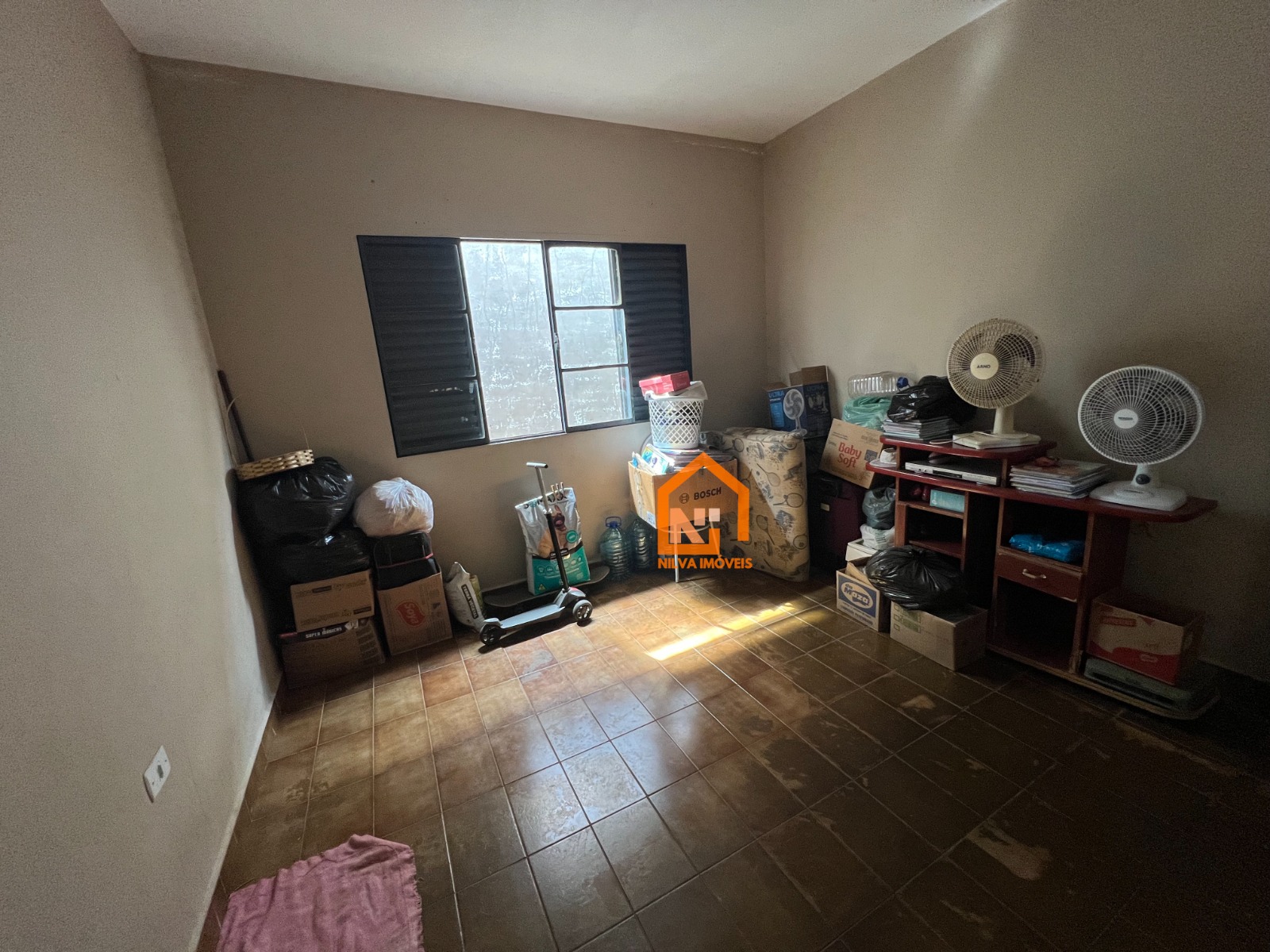 Imagens do imóveis Casa (Padrão), com 3 quartos e 2 banheiros à Venda, 259 m² em Vargem Grande do Sul/SP