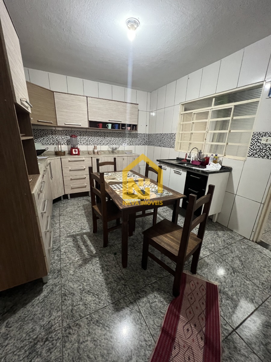Imagens do imóveis Casa (Padrão), com 3 quartos e 2 banheiros à Venda, 195 m² em Vargem Grande do Sul/SP