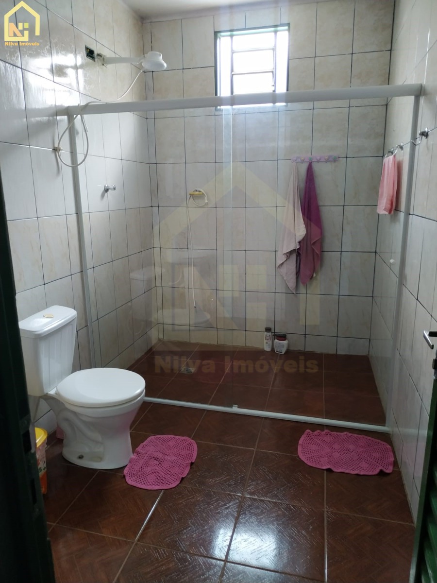 Imagens do imóveis Casa (Padrão), com 2 quartos e 2 banheiros à Venda, 150 m² em Vargem Grande do Sul/SP
